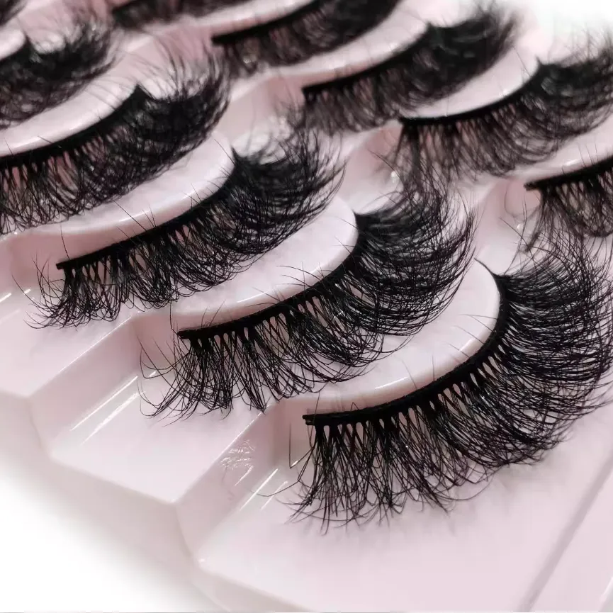 Are modern false eyelashes fashionable and exquisite?(Image1)