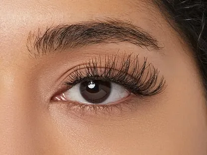 <strong>Do light volume false eyelashe</strong>