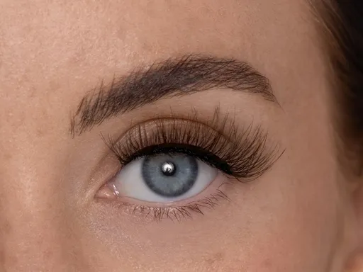 Are lower lash strip lashes vi