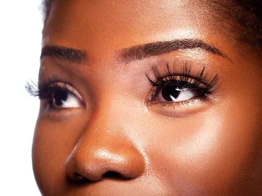 Are mink false eyelashes soft and luxurious?(Image1)